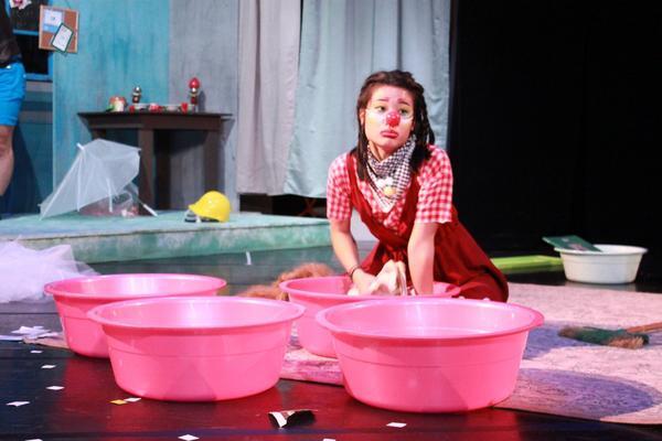 劇藝系巨獻『櫻櫻美代子』看小丑鬧校園圖片